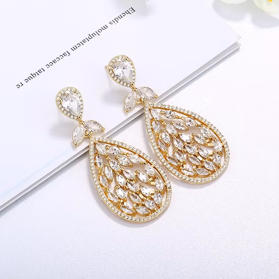 Orecchini a bottone Dubai in oro 18 carati placcato rodio in lega d'argento CZ con perle di cristallo per donna