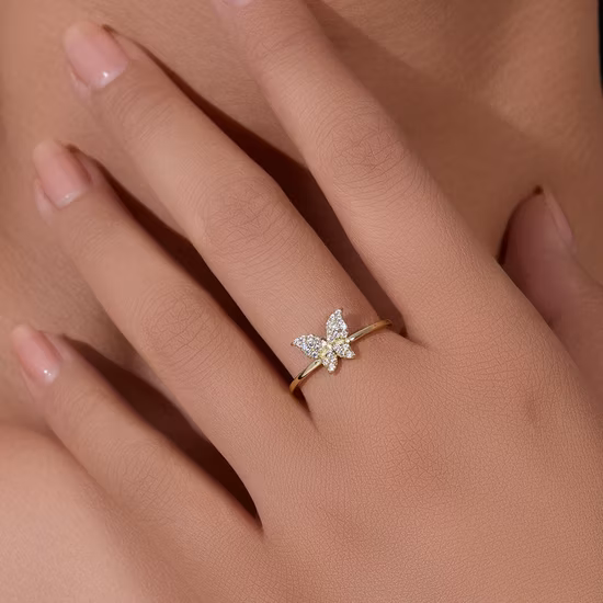 Anello da cocktail con farfalla con zirconi cubici placcato oro moda Anello da cocktail con farfalla con logo personalizzato per ragazze in argento sterling 925